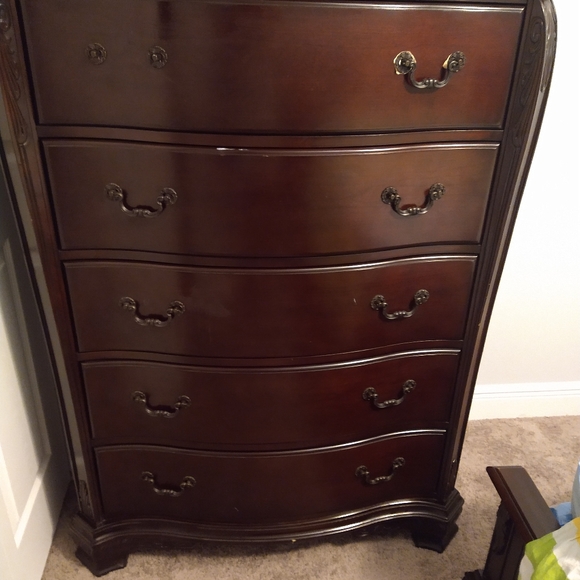 Bedroom sets - Picture 6 of 9